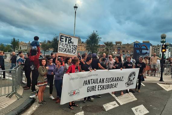 Euskaldunok, pantailetan arrotz