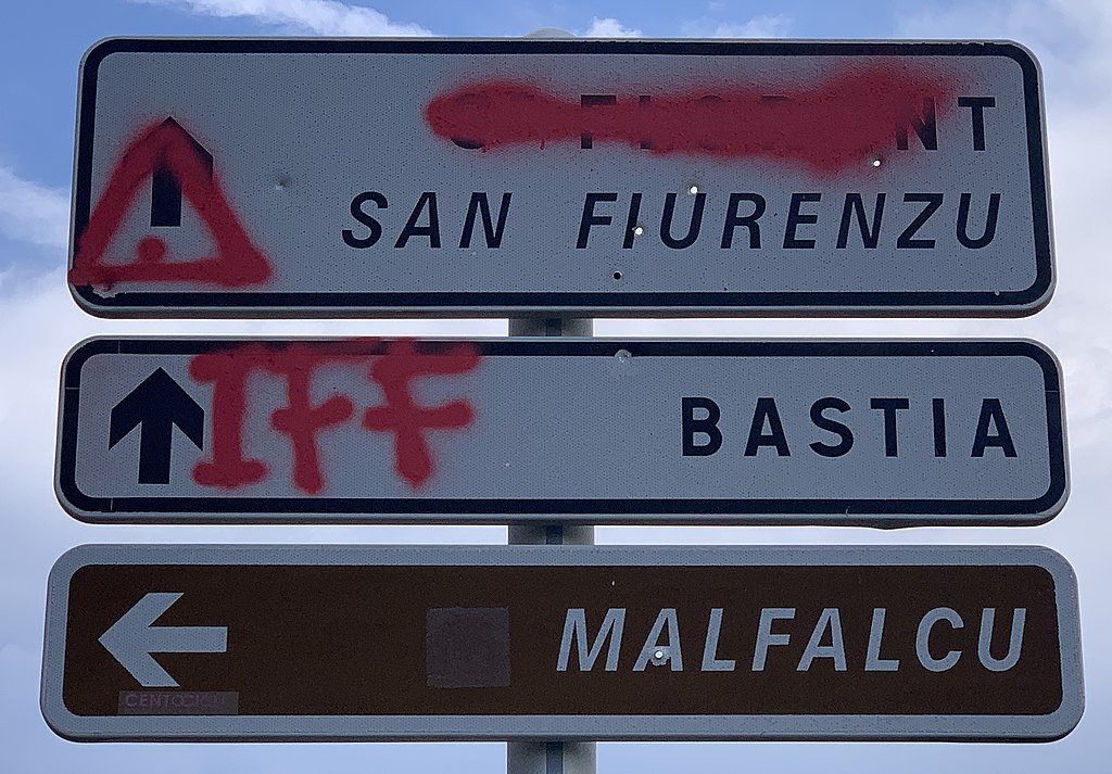 Korsikan ezin korsikeraz egin: Euskal Konfederazioaren elkartasuna