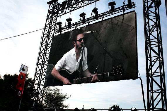 Musika jaialdiak gaur egun: #megafestwashing