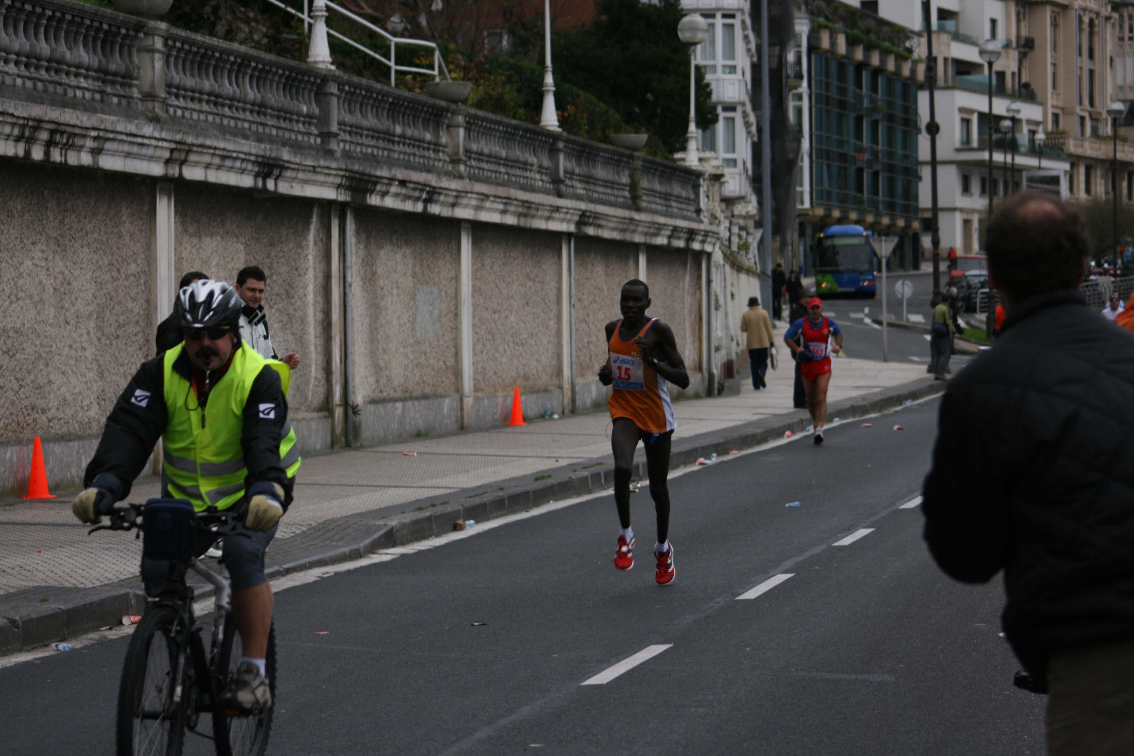 Abdelkebir Lamachi korrikalaria arazoekin Donostiako maratoiean