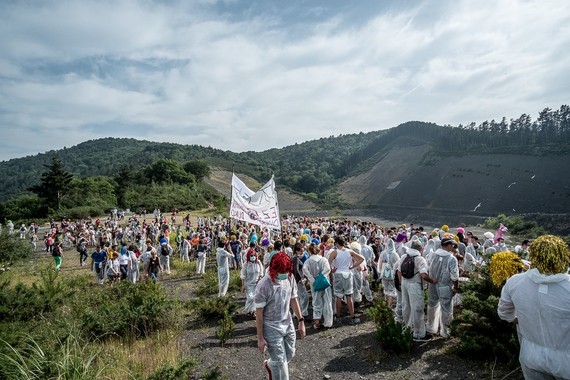 Irailaren 23an buzo zurien martxa Gipuzkoako erraustegira eta makro kartzelara