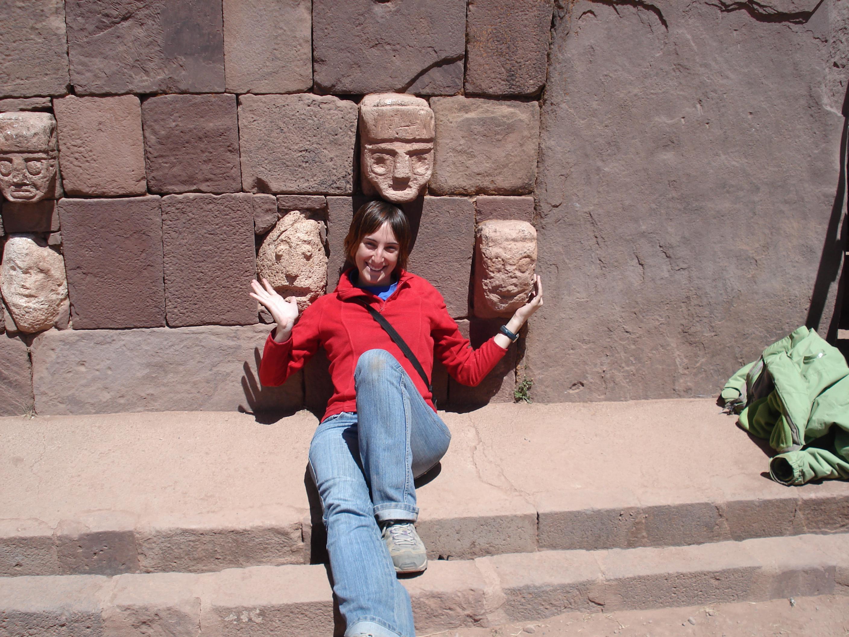 Templete semisubterraneo