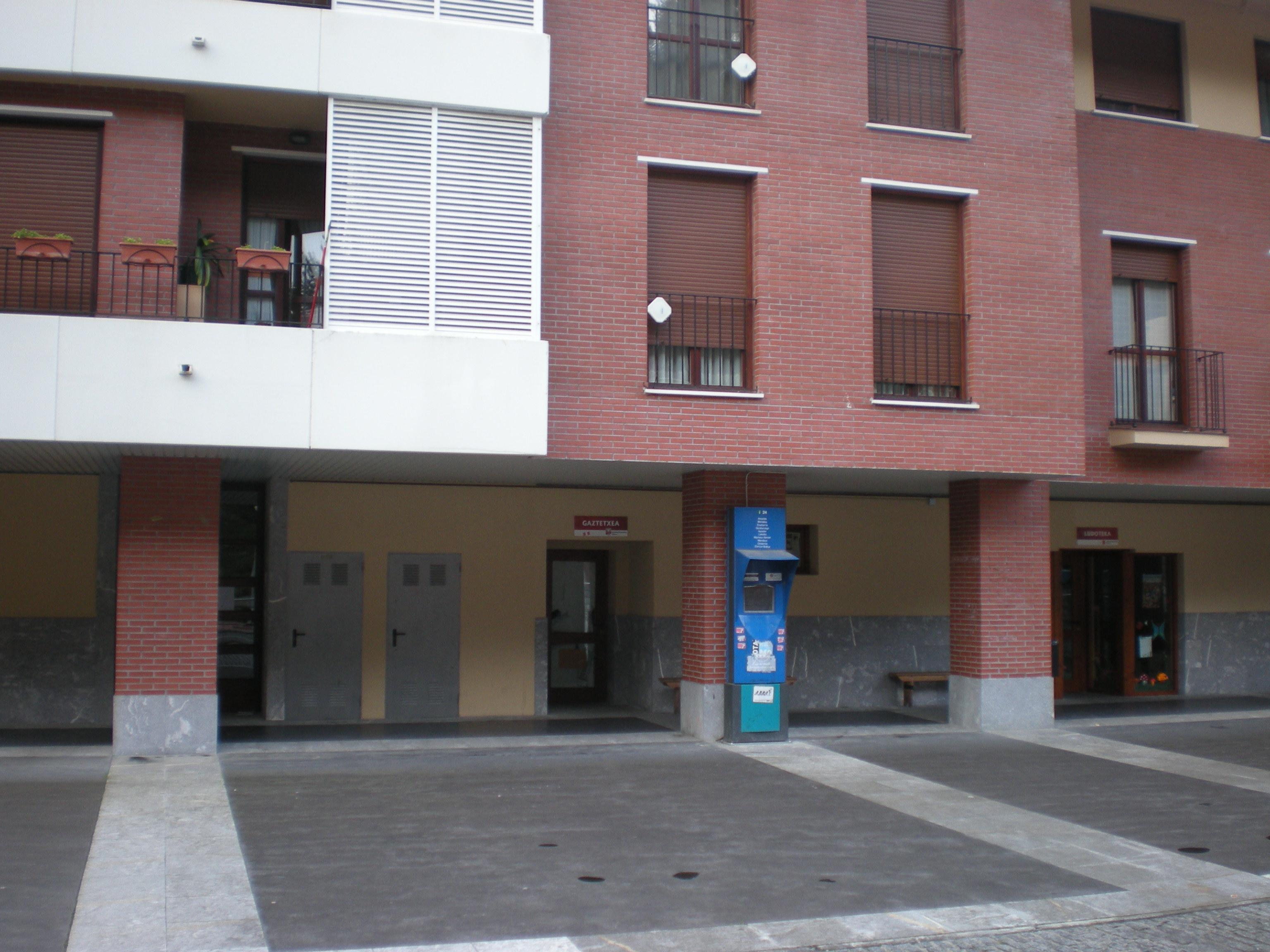 Gizaburuko "gaztetxia"