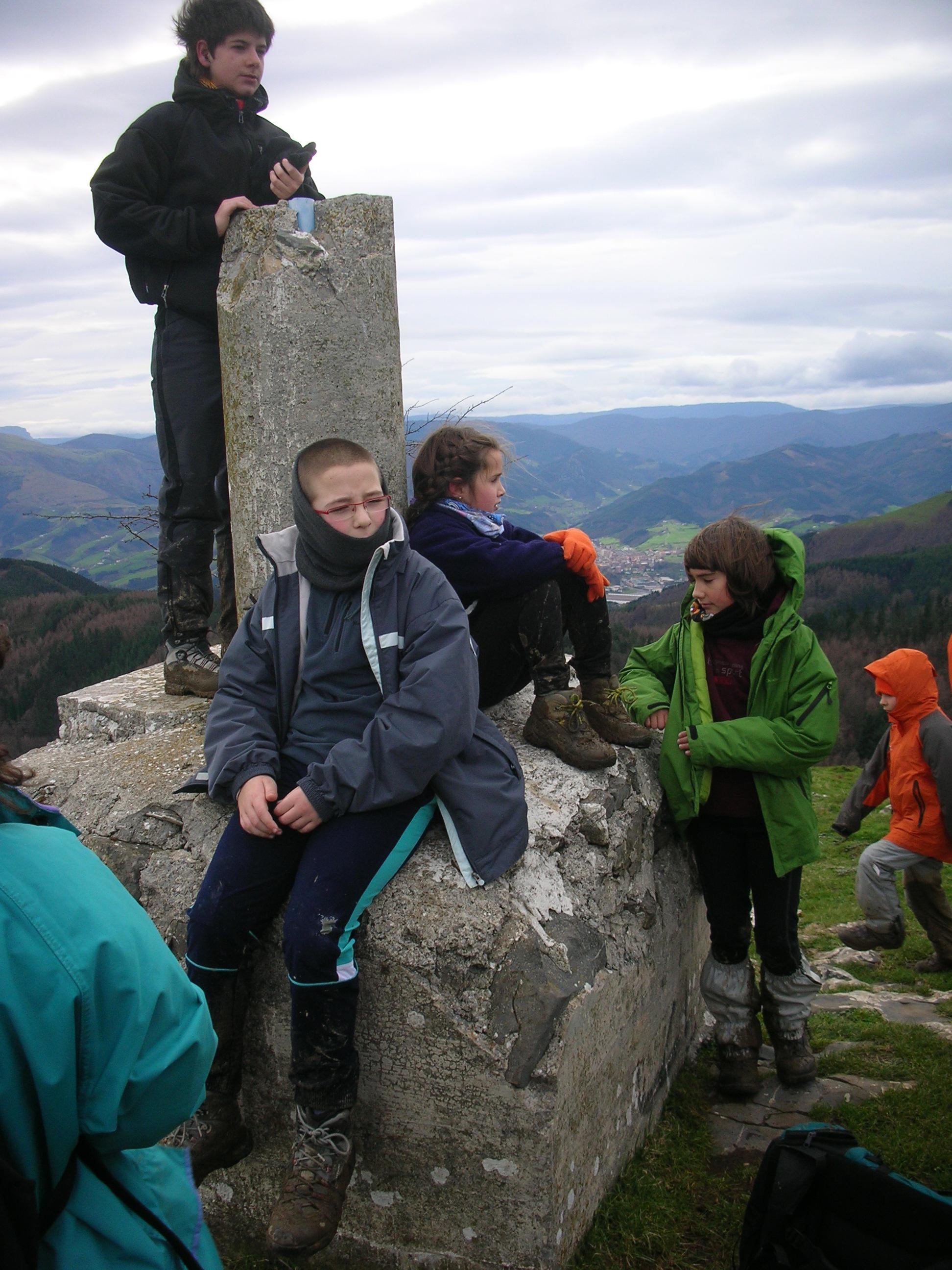 Murumendi, benchmark