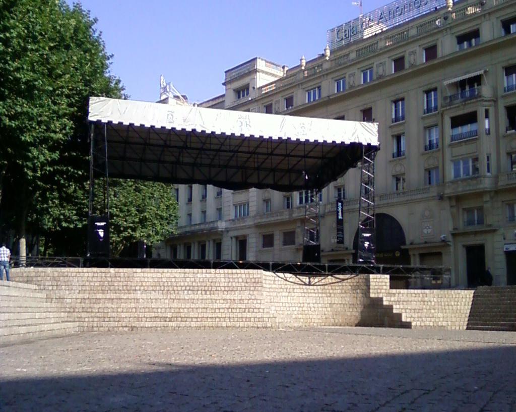 Foruen plaza 2011-8-1ean