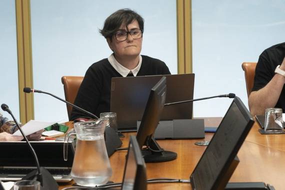 Lanartea Eusko Legebiltzarrean: Euskararen sortzaile profesionalen 5 eskakizun politiko