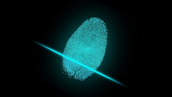 Adi ibili zure aztarna digitalarekin