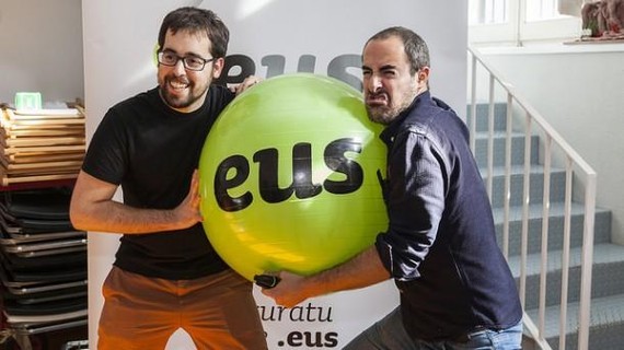 Euskarazko Internet Egunean mugikorrak izango dira protagonistak (maiatzaren 17an Donostian)