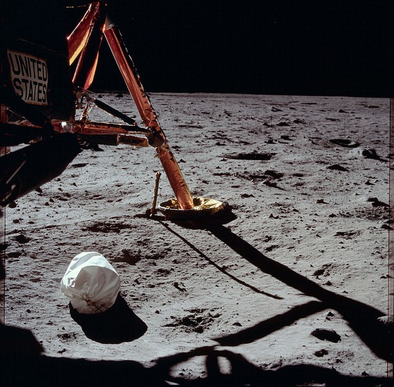 Astronautak betiko ilargian geratu izan balira