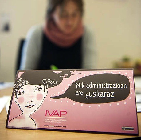 Euskararen balorazioari ezin zaio tranparik egin, Arartekoaren arabera