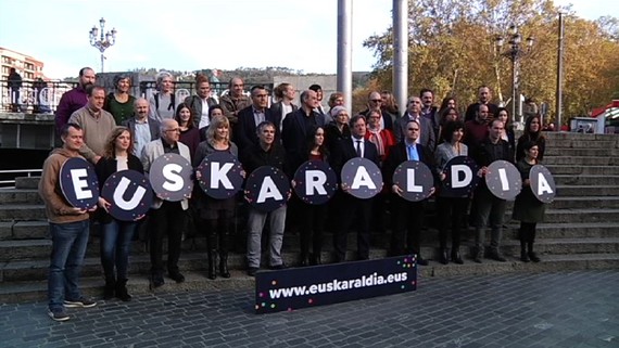 Euskaraldia eta Sortuko kide J. Albarez