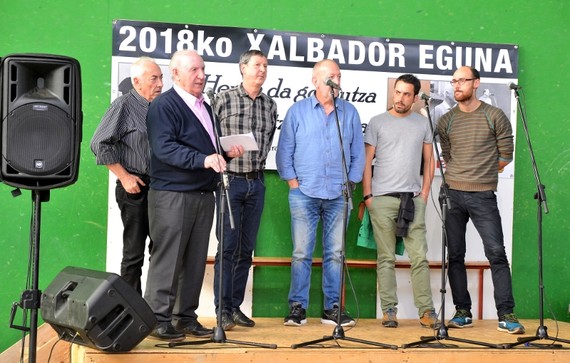 Xalbador egunerako, bertso-paper lehiaketa