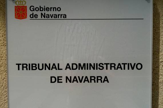 Navarra Suma eta Nafarroako Administrazio Auzitegia, lanpostu elebidunen kontra