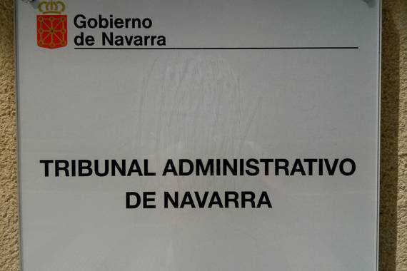 Nafarroako Administrazio Auzitegia, Uharteko Udalaren aurka?
