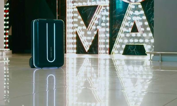 Maleta autonomo robotikoa aurkeztu dute