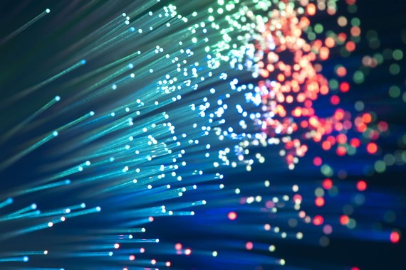 Europa eta Asia lotuko dituen Interneteko konexio superbizkor berriak Euskal Herrian izango du sarrera
