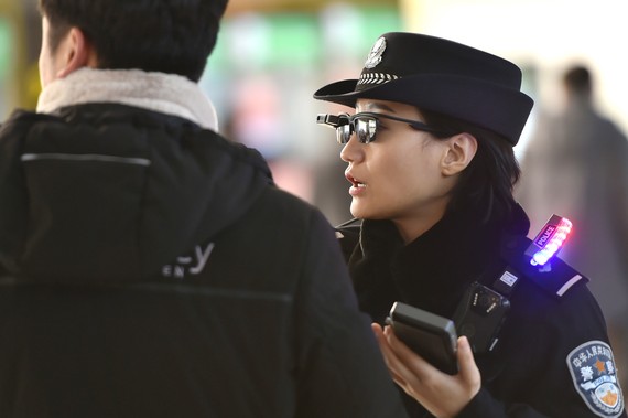EAEko administrazioak "herritarrak patroi biometrikoekin identifikatzeko" zerbitzua kontratatuko du