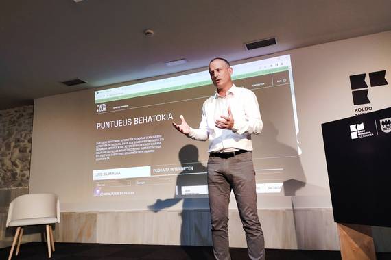 PuntuEus Behatokiak Googlek euskarazko bilaketetan eragindako kaltea datuekin baieztatu du