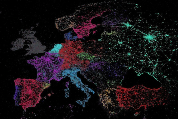 Euskararik gabeko txio-mapa zahar bat, eta gaurko Twitterreko egoera benetakoa