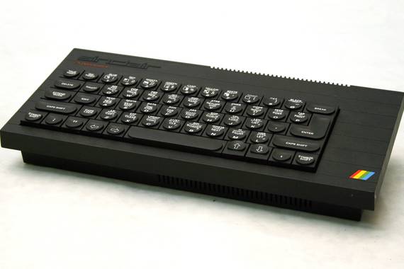 Clive Sinclair hil da, ZX Spectrum ordenagailuaren sortzailea