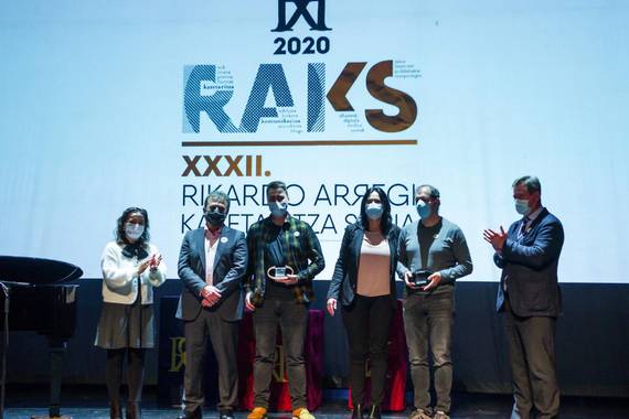 Hau ohorea, Rikardo Arregi Komunikazio Saria irabazi dugu