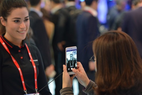 "Mobile World Congress" mugikorren inguruko kongresurik handiena astelehenetik aurrera Bartzelonan